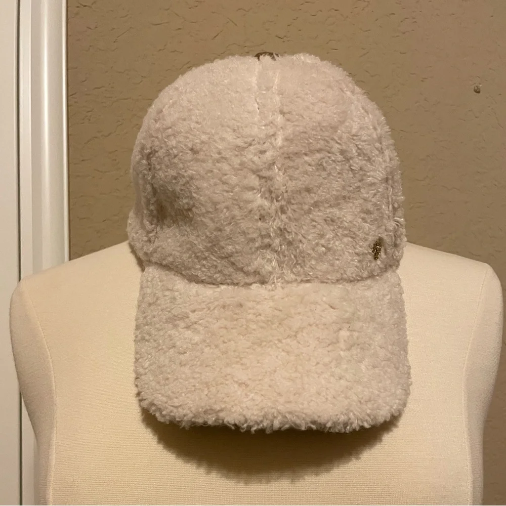Vince Camuto Fur Hat - Picture 2 of 4
